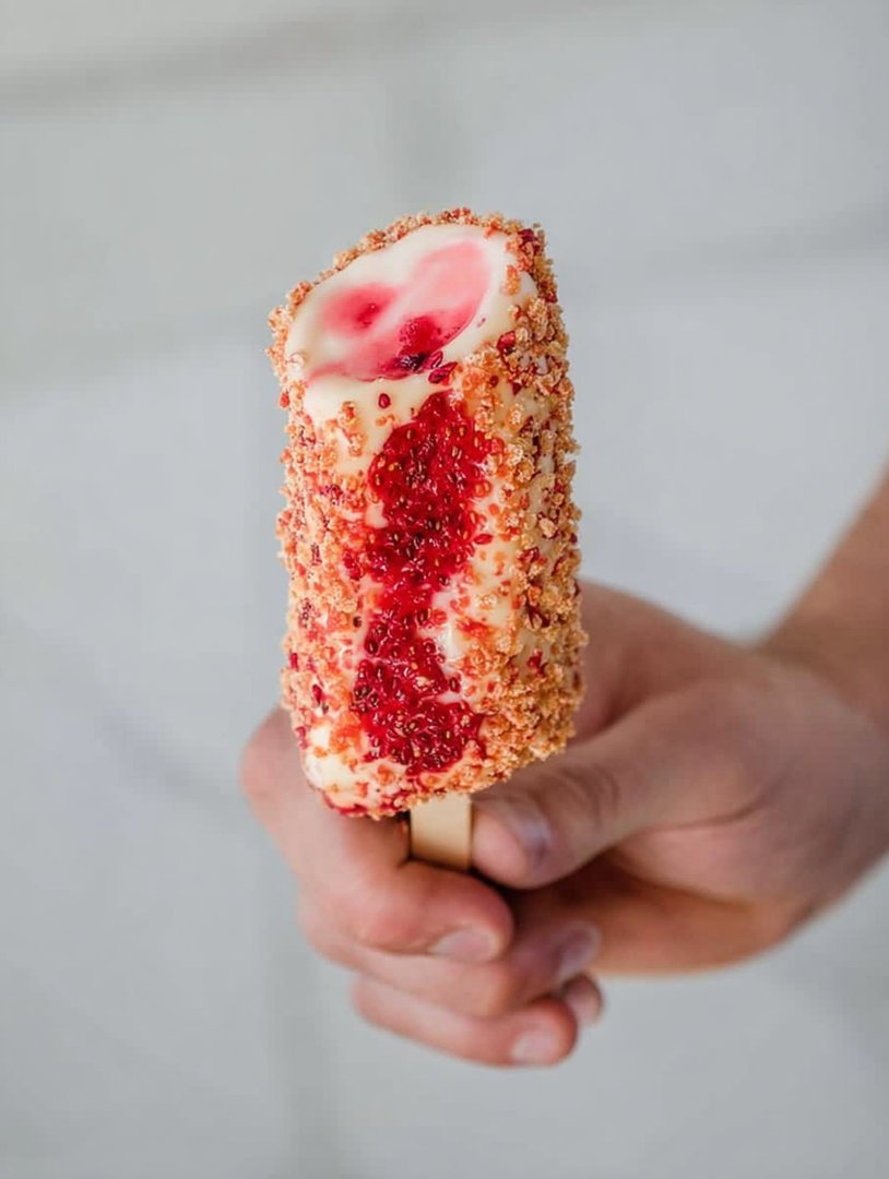 Erdbeer-Shortcake-Eis am Stiel image 2